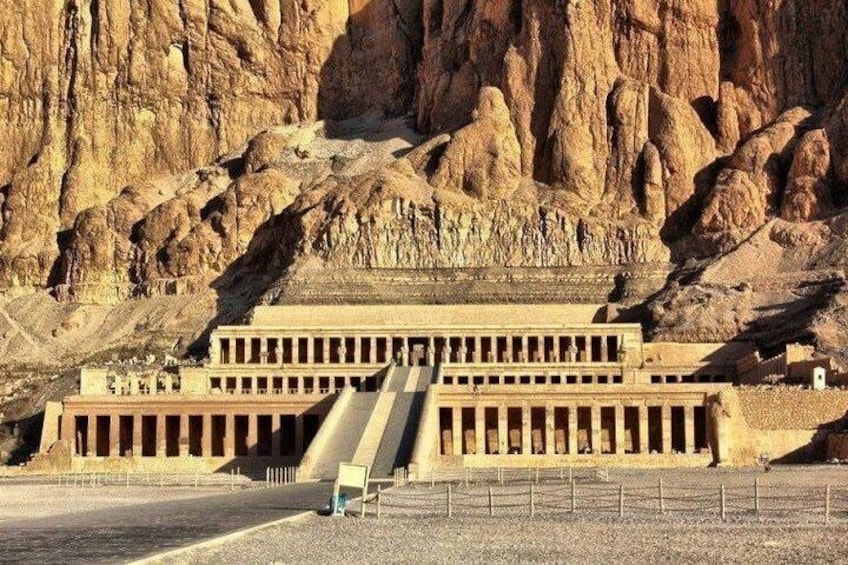  4Nights Cruise Luxor, Aswan, Abu simbel, Balloon,and Tours By Bus From Hurghada