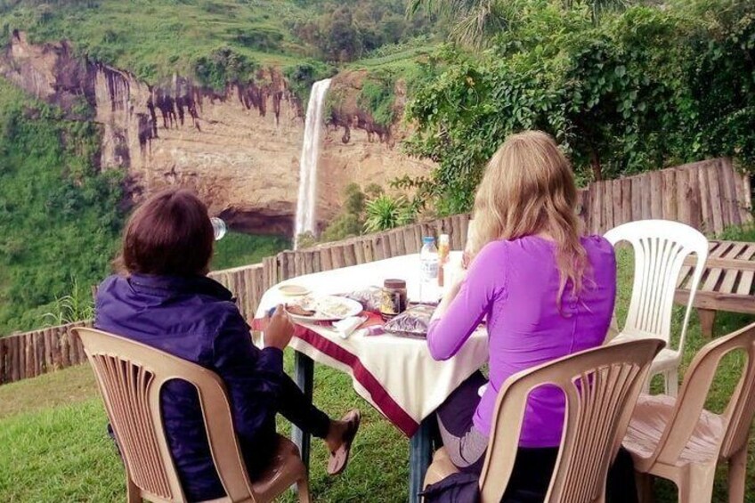 Clients at sipi falls by airways