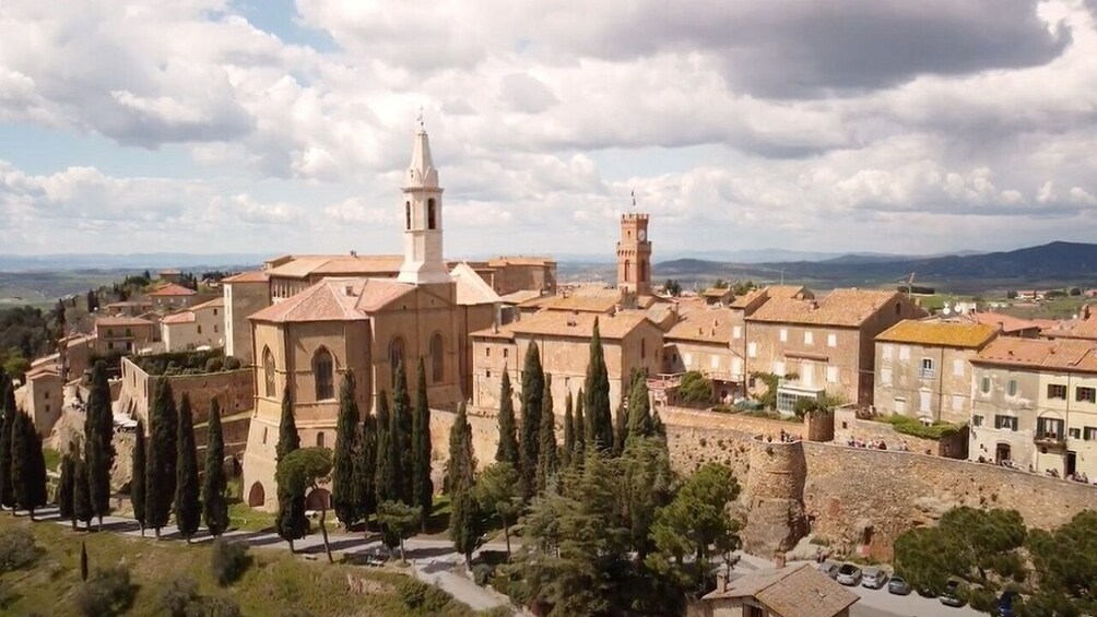 Pienza and Montepulciano Wine Tour from Siena