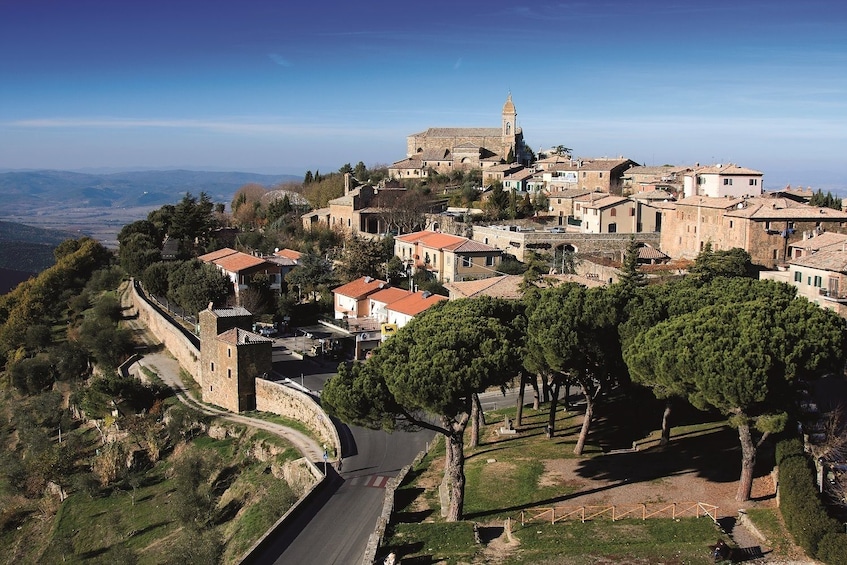 San Gimignano, Chianti & Montalcino small group from Siena