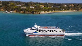 Small Group 2-Day Great Ocean Road & Phillip Island Excursion