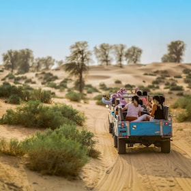 Safari patrimonial en Land Rover vintage con cena tradicional