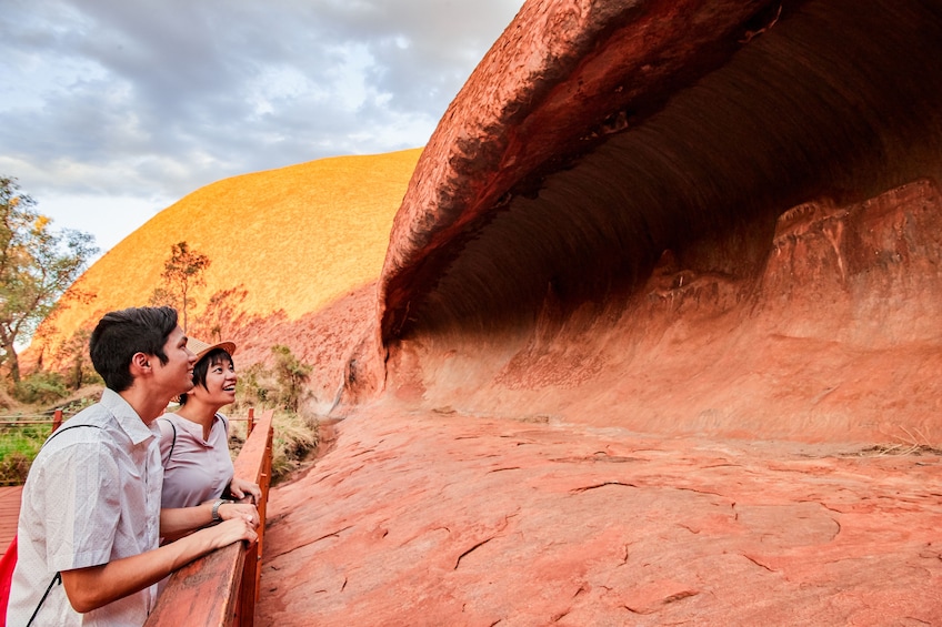 Half-Day Uluru Morning Guided Base Walking Tour 10.5km