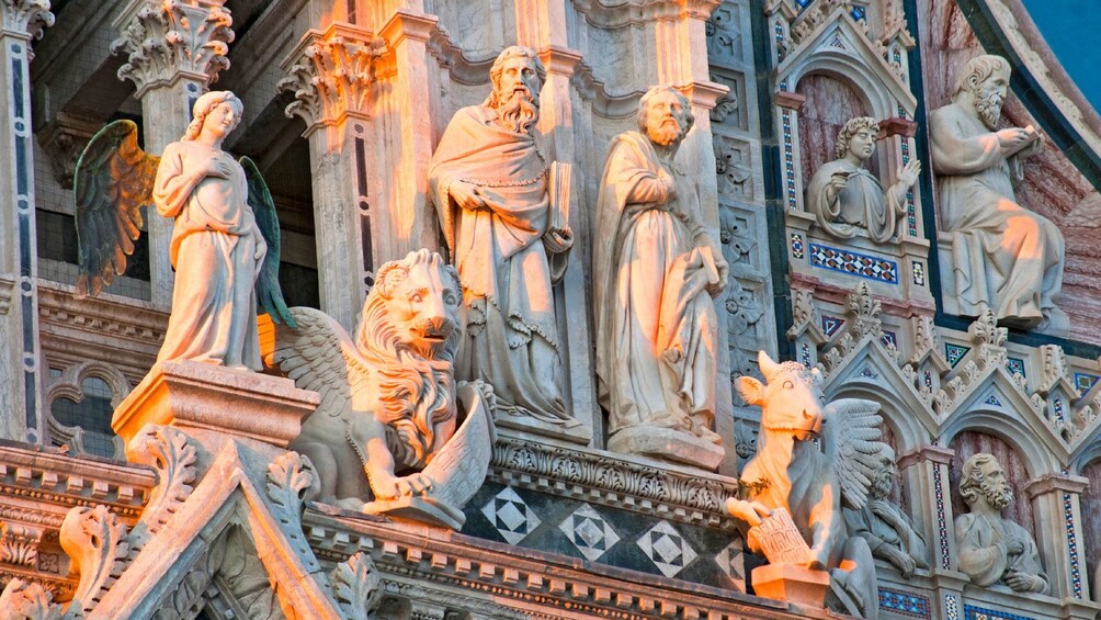 Ornate building exterior of Highlights of Tuscany tour in Italy