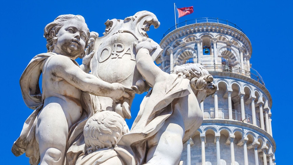 Ornate building exterior of Highlights of Tuscany tour in Italy