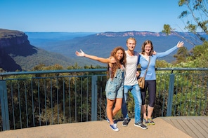 Blue Mountains & Australian Wildlife Park Day Tour