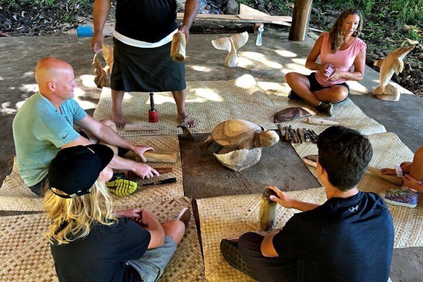 Polynesian Carving Tour