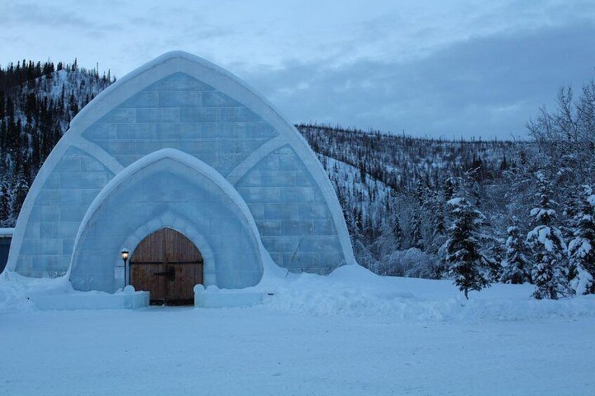 Chena Hot Springs Round Trip Tour