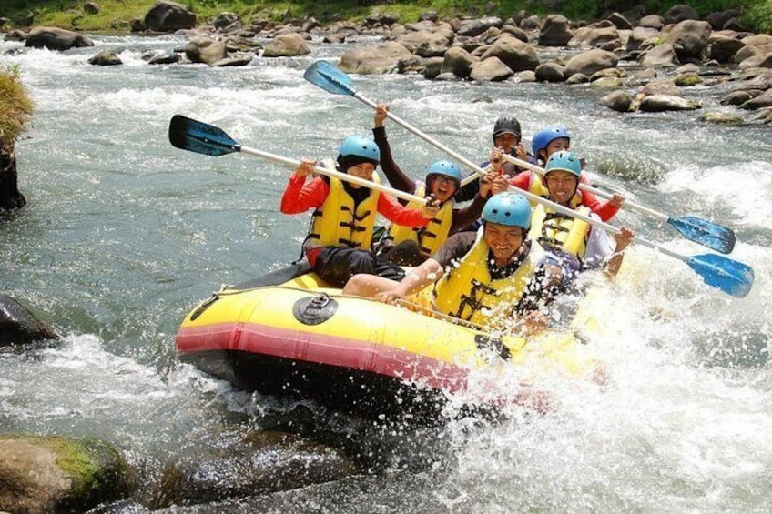 Private Yogyakarta Elo River Rafting - Dutch / Italian / French / English Guide