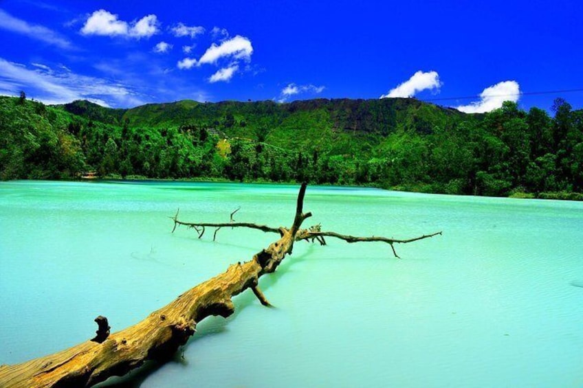 Color Lake - Dieng Plateau