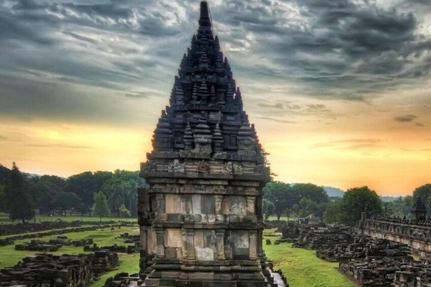 Prambanan Sunset Private Tour