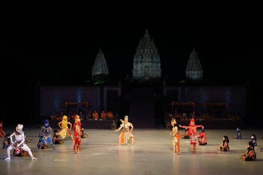 Prambanan Temple (Sunset) – Ramayana Ballet