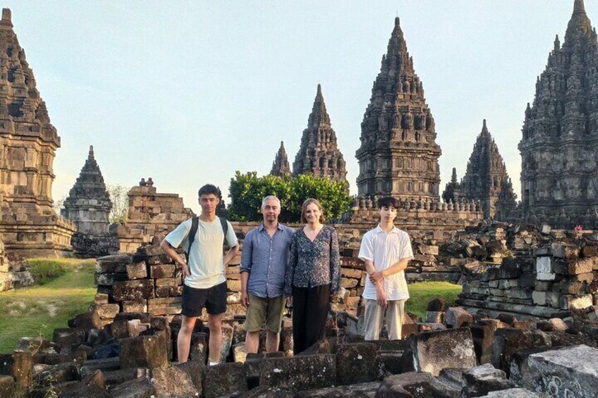 Borobudur Sunrise from setumbu Hill , Merapi Volcano & Prambanan Full Day Tour