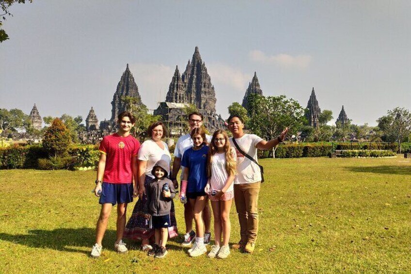 Borobudur Sunrise from setumbu Hill , Merapi Volcano & Prambanan Full Day Tour