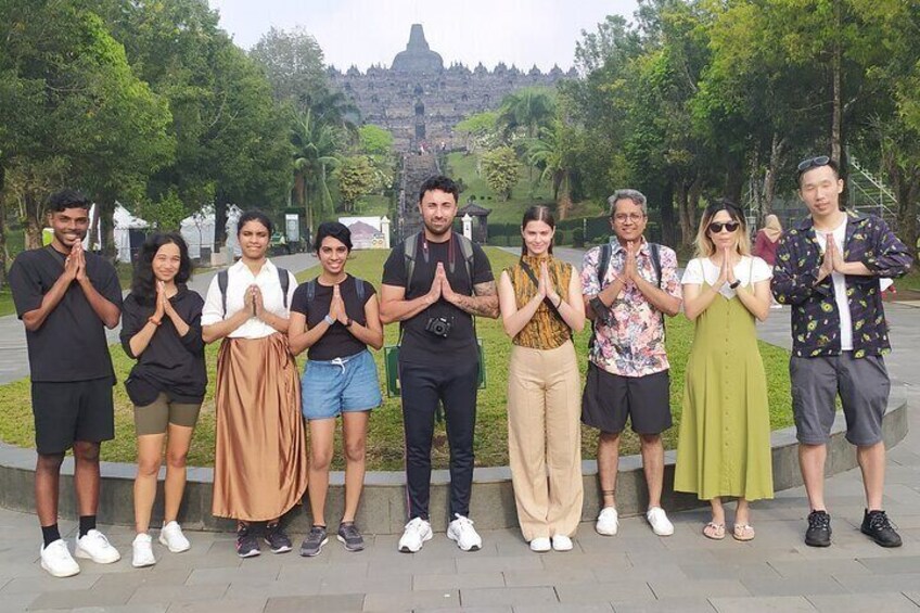Borobudur Sunrise from setumbu Hill , Merapi Volcano & Prambanan Full Day Tour