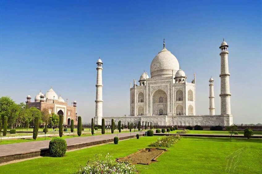 Same Day Agra Tour From Chennai with Return Flights