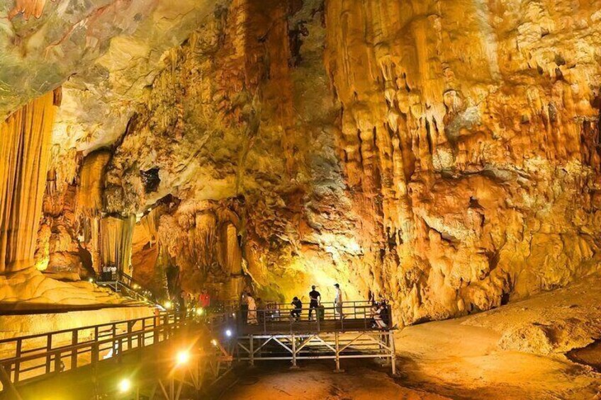 Paradise Phong Nha caves from Dong hoi city