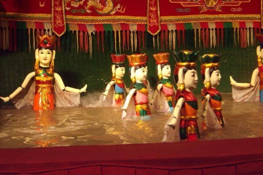 Traditional Water Puppet Show & Dinner On Cruise