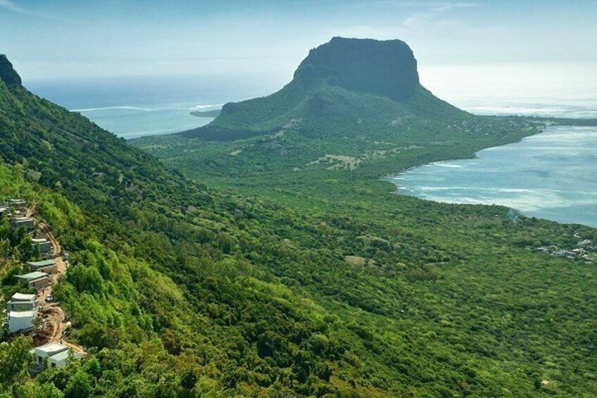 Magnificent South-West of Mauritius: Full day picturesque tour