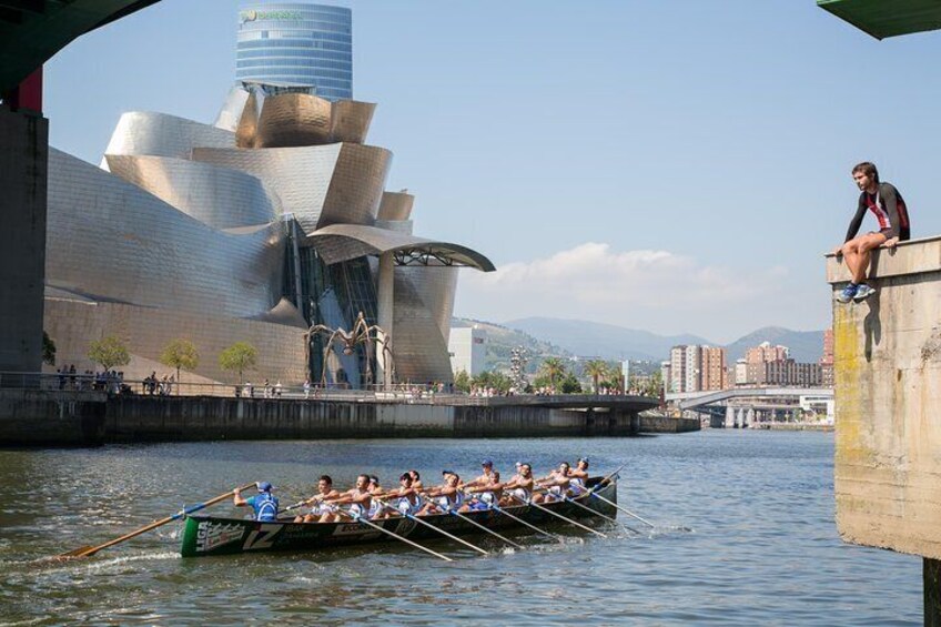 Bilbao and Guggenheim museum small group tour