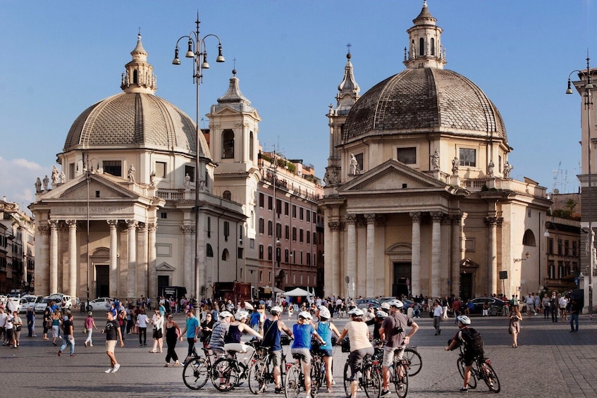 7-hour E-bike tour: Rome in 1 day with Roman Lunch & Gelato