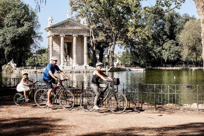 7-hour E-bike tour: Rome in 1 day with Roman Lunch & Gelato