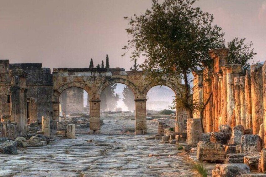 Pamukkale and Hierapolis Tours