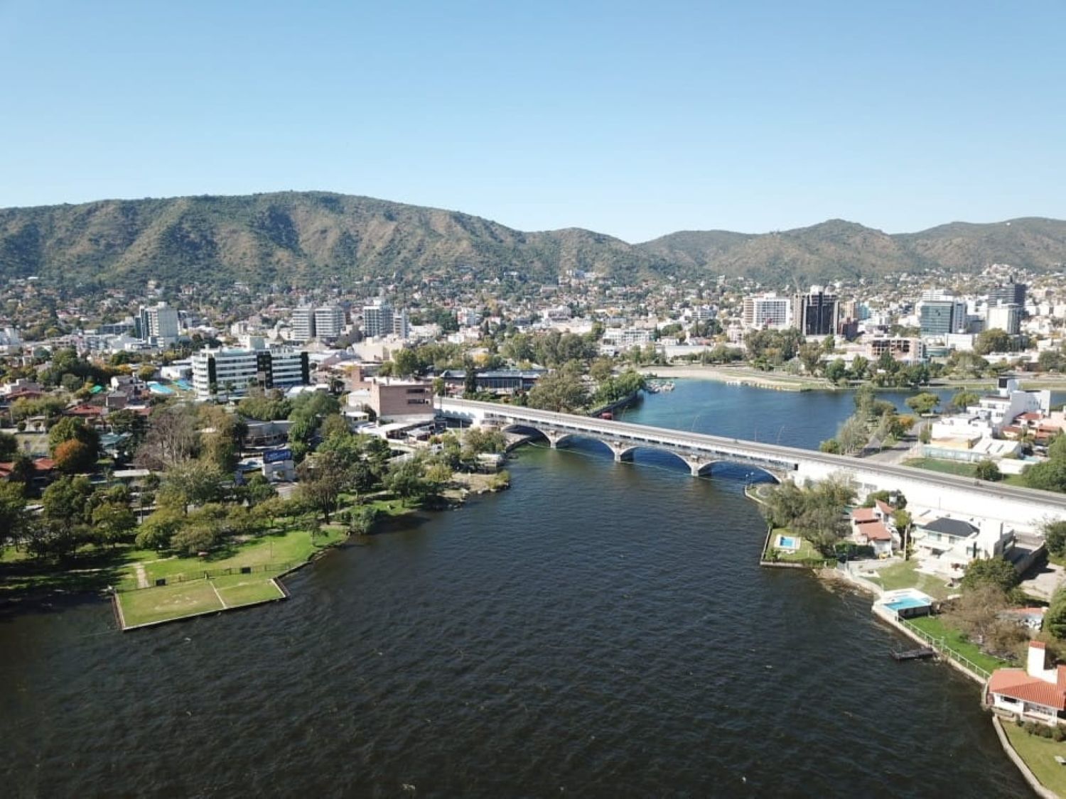 Villa Carlos Paz: history, landscapes and Cordoba tradition