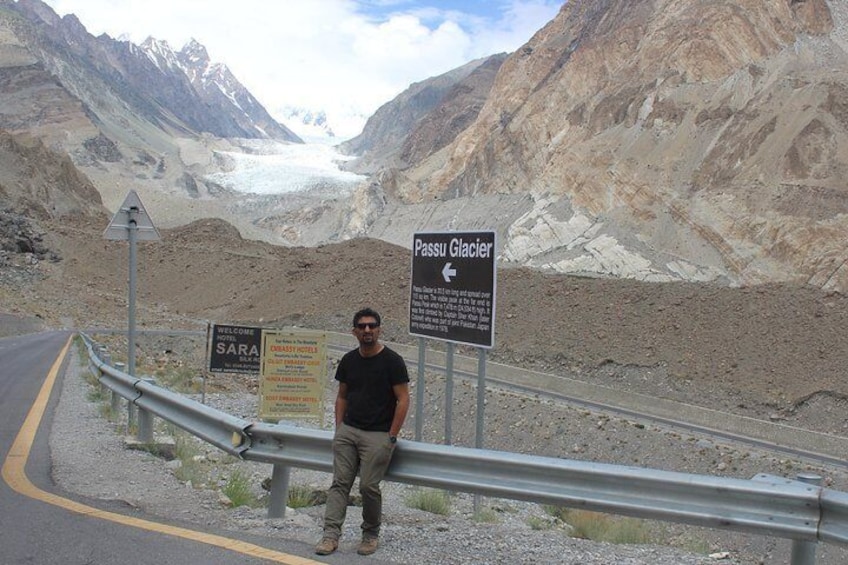 Passu Glacier & Passu Cathedrals 30 Minutes drive from Hunza 