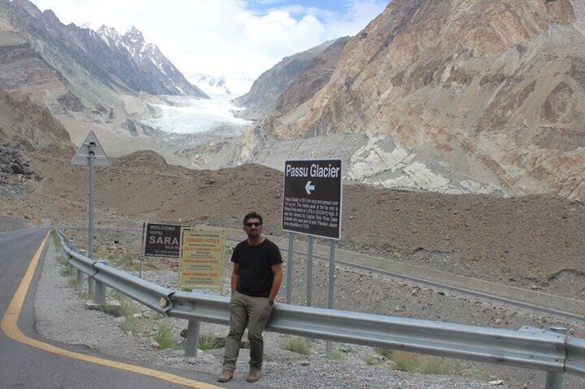 Passu Glacier & Passu Cathedrals 30 Minutes drive from Hunza