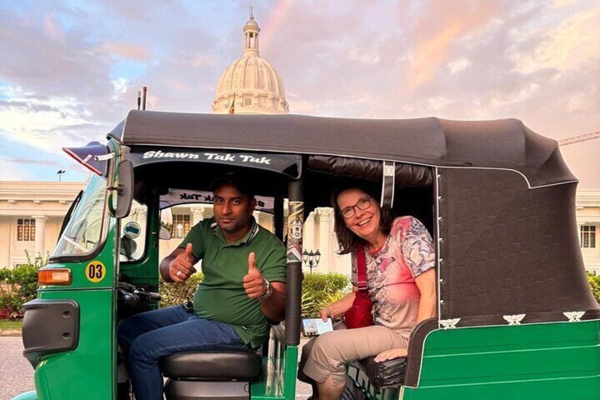 Colombo Sightseeing Private Tour by Tuk Tuk Morning OR Evening