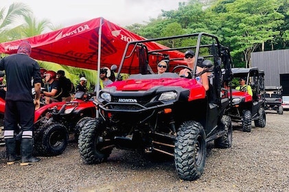 Zip line e ATV per tour combinato delle cascate nel parco della foresta plu...