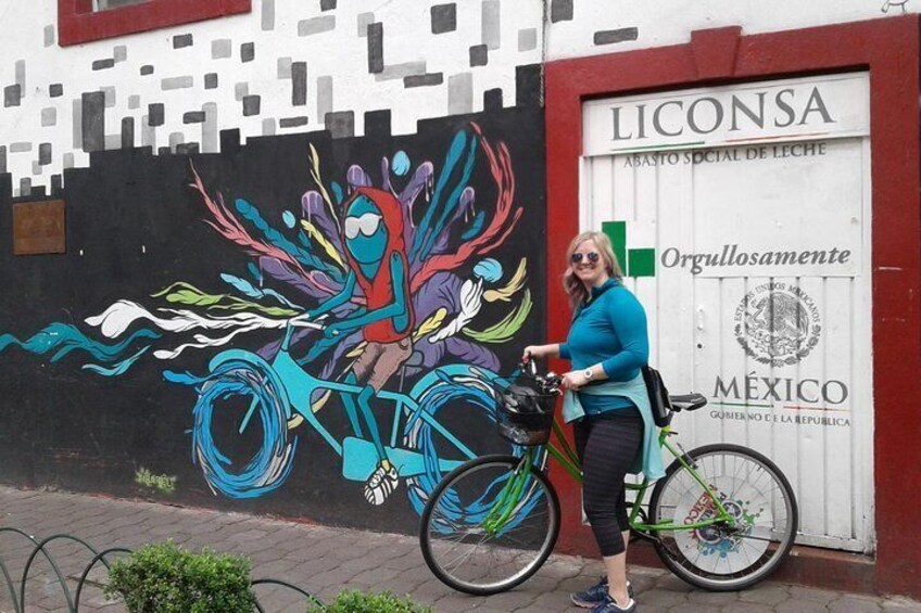 Graffiti & Urban Art Biketour
