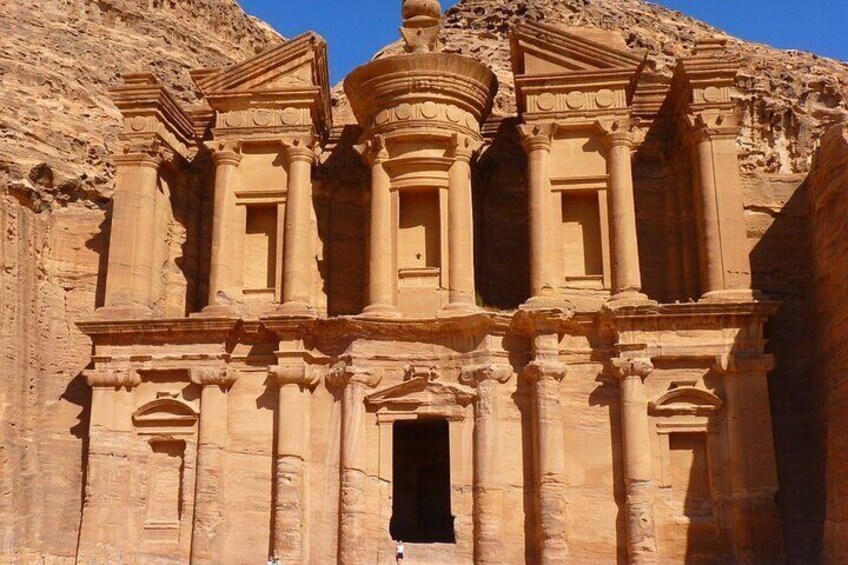 5-Day Private Jordan Tour: Petra, Wadi Rum and the Dead Sea from Amman