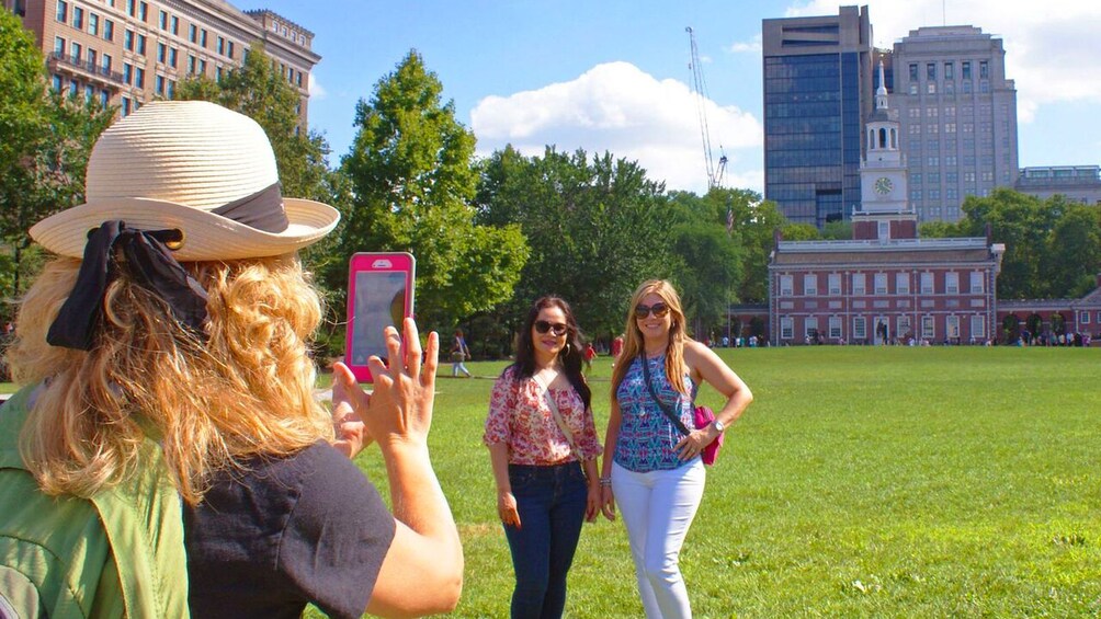 Taking a picture in historic Philadelphia