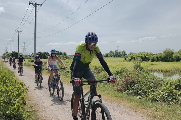 Local Livelihood Half Day Bike Tour in Battambang