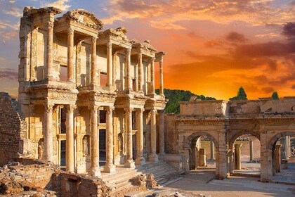 From Izmir: Ephesus, House of Mary WITH ENTRY TICKETS+LUNCH