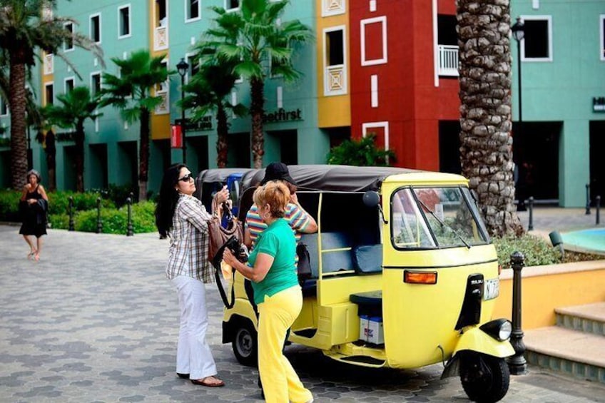 TukTuk Rental in Curacao