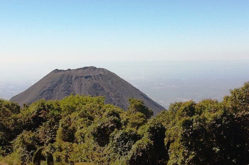 6-Day Best of West El Salvador : Cerro verde, Coffe route, Maya Ruins