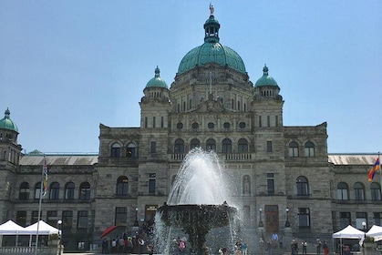 Enjoy A Private Tour of Beautiful Victoria!