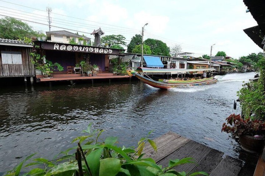 5 hours on Long Tail Boat Tour : Hidden Gems of Bangkok Locals way Canals 