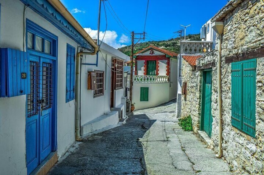 Full Day Tour in Troodos Mountains: Villages & Waterfalls
