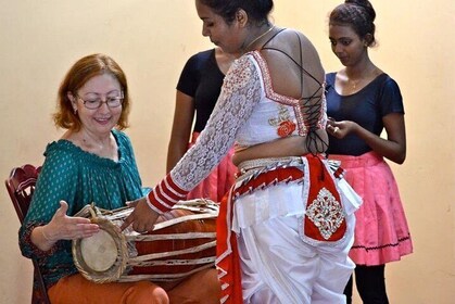 Sri Lankan Drum & Dance Lesson