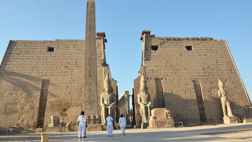 Excursión privada de un día a Luxor desde El Cairo en tren VIP