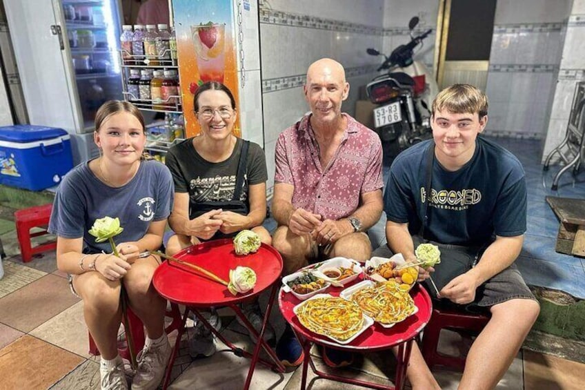 From Hochiminh & Saigon City: Private Motorbike Street Food Tour 