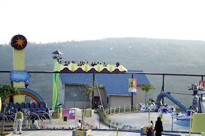 Skip the Line: On Wheelz Amusement Park Entrance Ticket in Panchgani