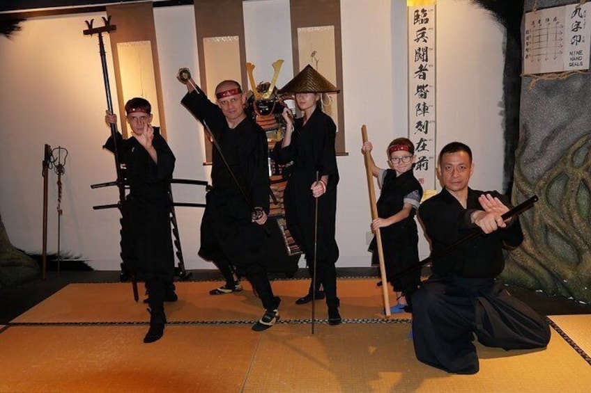 Ninja 45-mins hands-on lesson in English in Tokyo