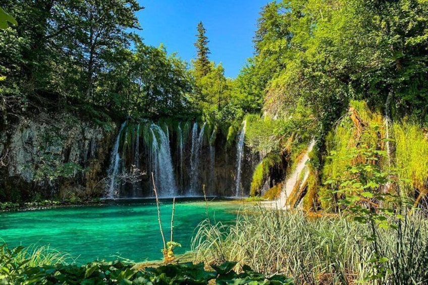 Upper Lakes, waterfalls