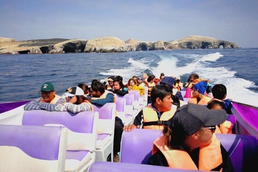 Islas Ballestas by modern and comfortable speedboats