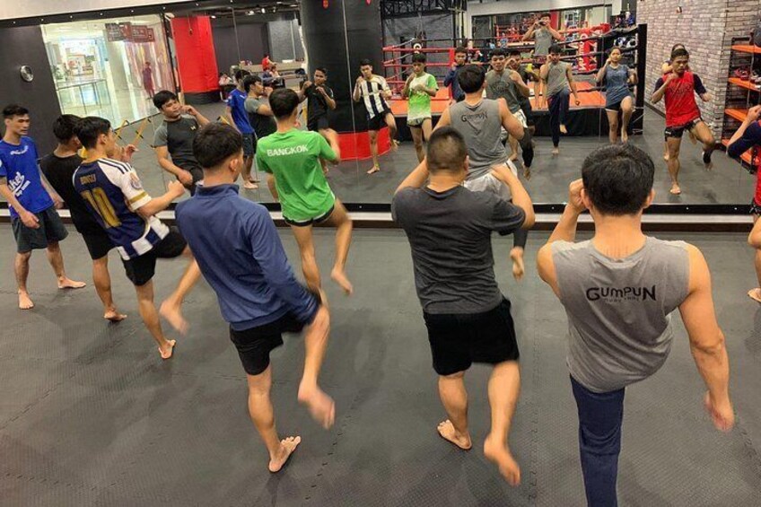 Muay Thai group class can me fun and challenge